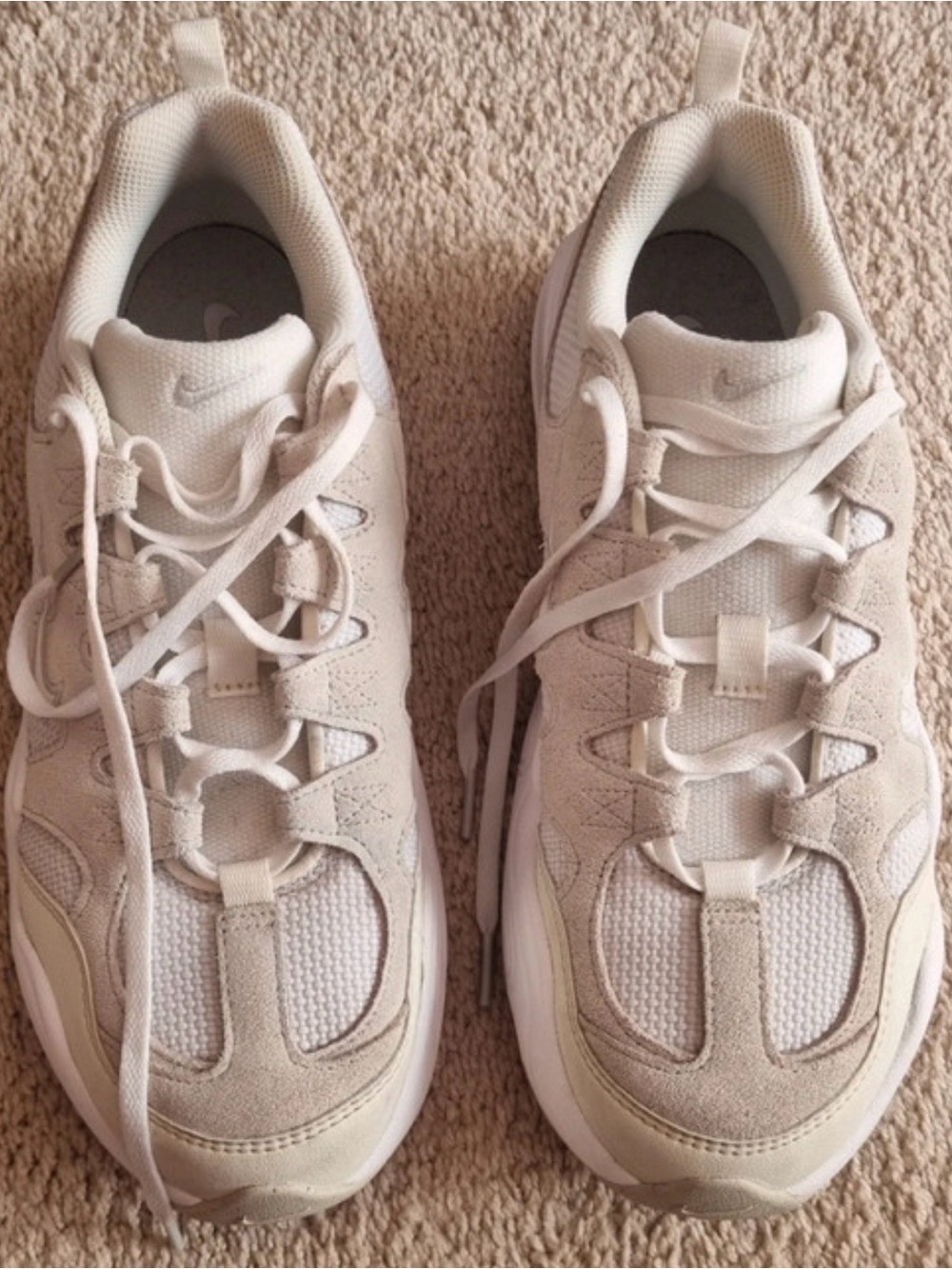 Nike Tech Hera Sneakers – Women’s Size 8.5 – White/Light Bone